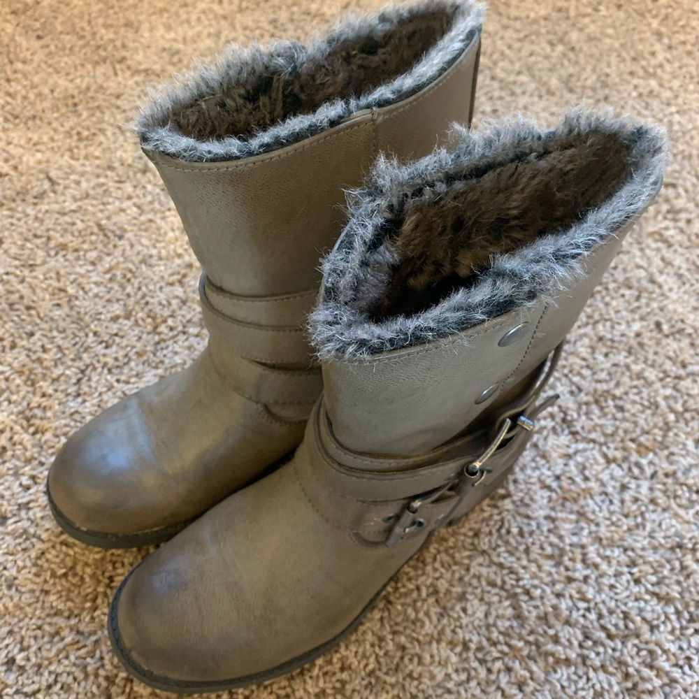 Booties - Picture 5 of 5